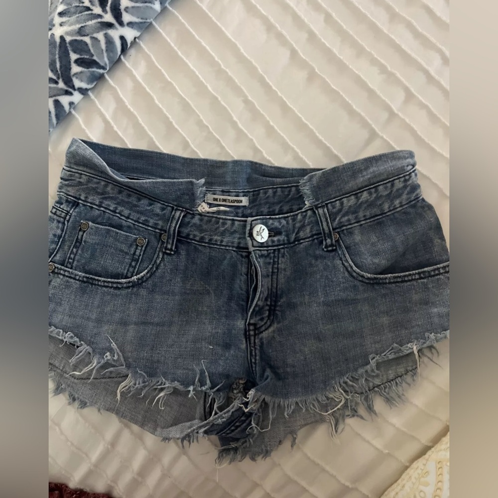One X One Teaspoon Button Fly High Rise Raw Hem Distressed Denim Shorts 32
